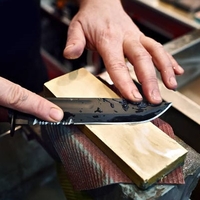 סדנת השחזה קבוצתית לכלי נגרות וסכינים - שישי בוקר 28/11/2025