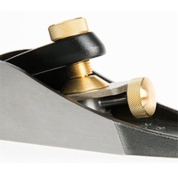 בורג לכוונון עדין של מקצועות ווריטאס סוג A