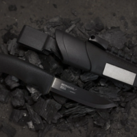 סכין בושקראפט מושחרת מורה-קניב - MORAKNIV BUSHCRAFT SURVIVAL