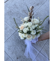 Aiko bridal bouquet
