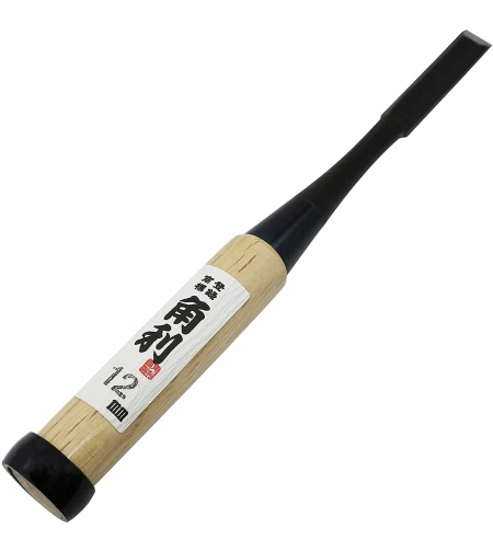 מפסלת יפנית, אלון לבן, 12 מ