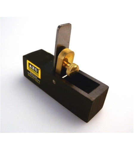 מקצועת מיני, סגנון מערבי, סוליה ישרה, סקרייפר-גירוד