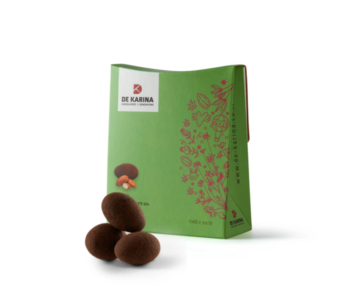 De Karina - dark chocolate coated almonds 62% | fur