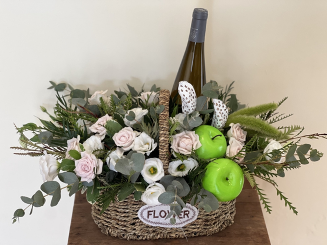 A case of flowers and wine in a basket - Rosh Hashanah