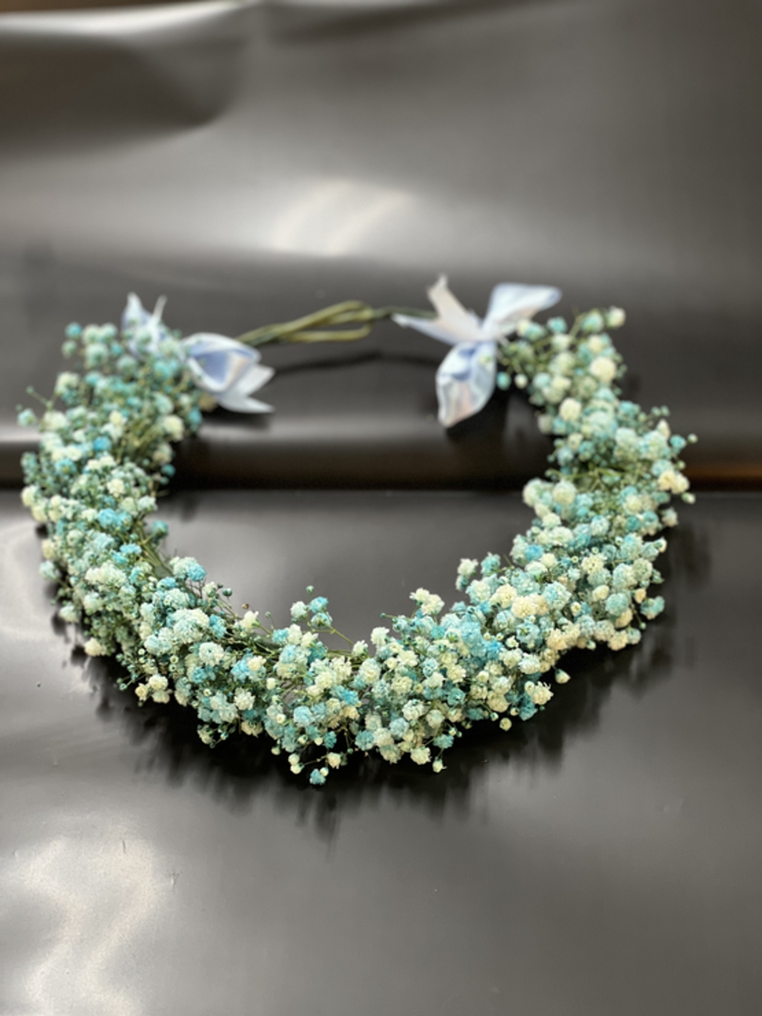 Wreath for the head - light blue gypsum
