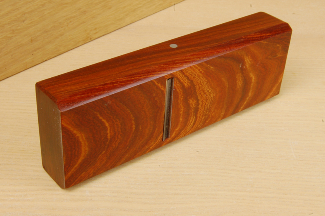 מקצועת רוזווד זווית נמוכה, בסגנון יפני, 180 מ