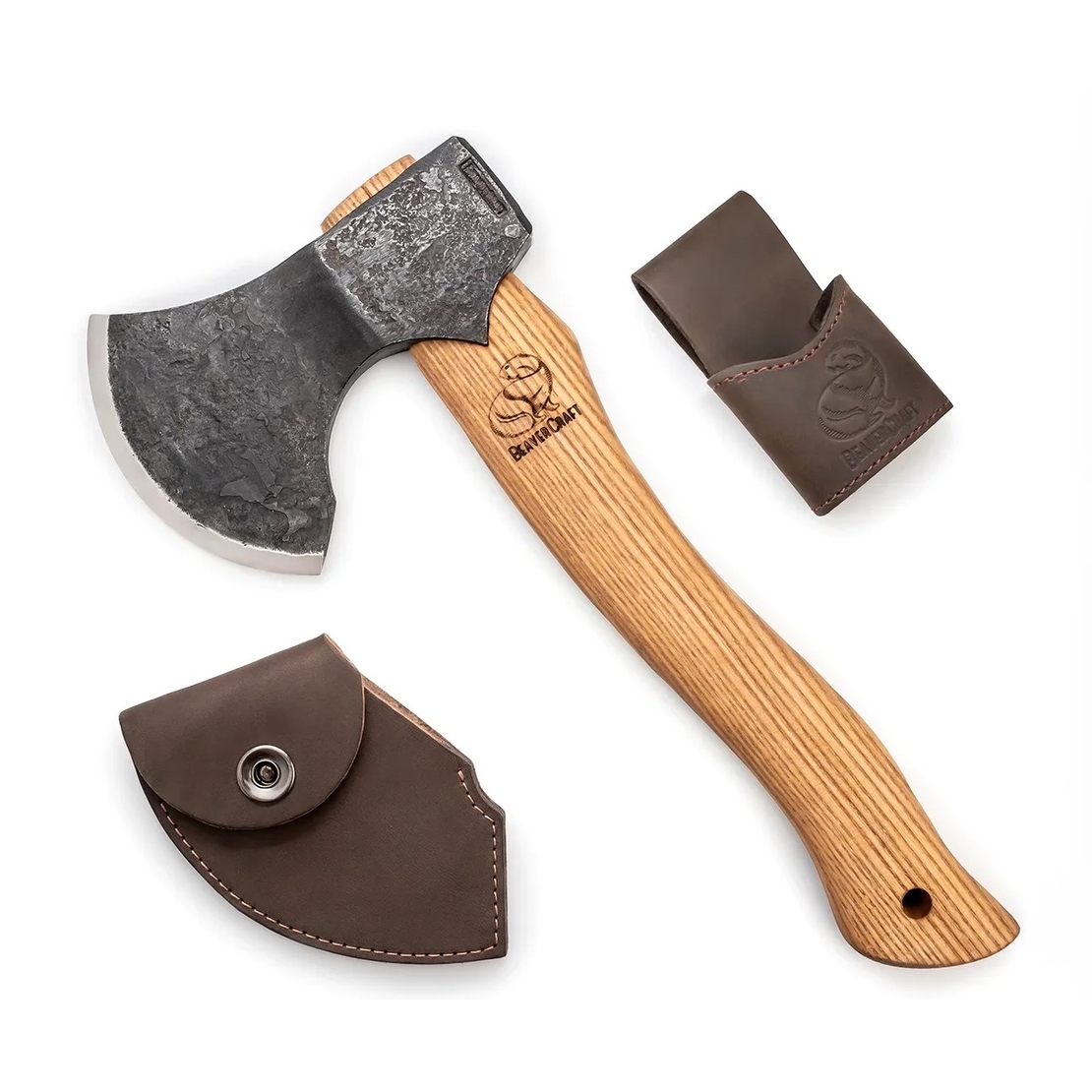 גרזן עם להב קשתי ונדן עור משובח  BEAVERCRAFT AX3